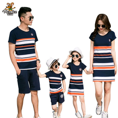 Family Matching Outfits 2018 summer Fashion Striped T-shirt Outfits Mother And Daughter Dresses And Father Son Baby Boy Girl - Babies One