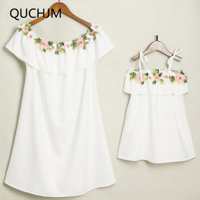 Family Matching Outfits 2018 new Fashion Summer Mom And Kids dress Embroidered ruffles Baby Girls White embroidery dress - Babies One